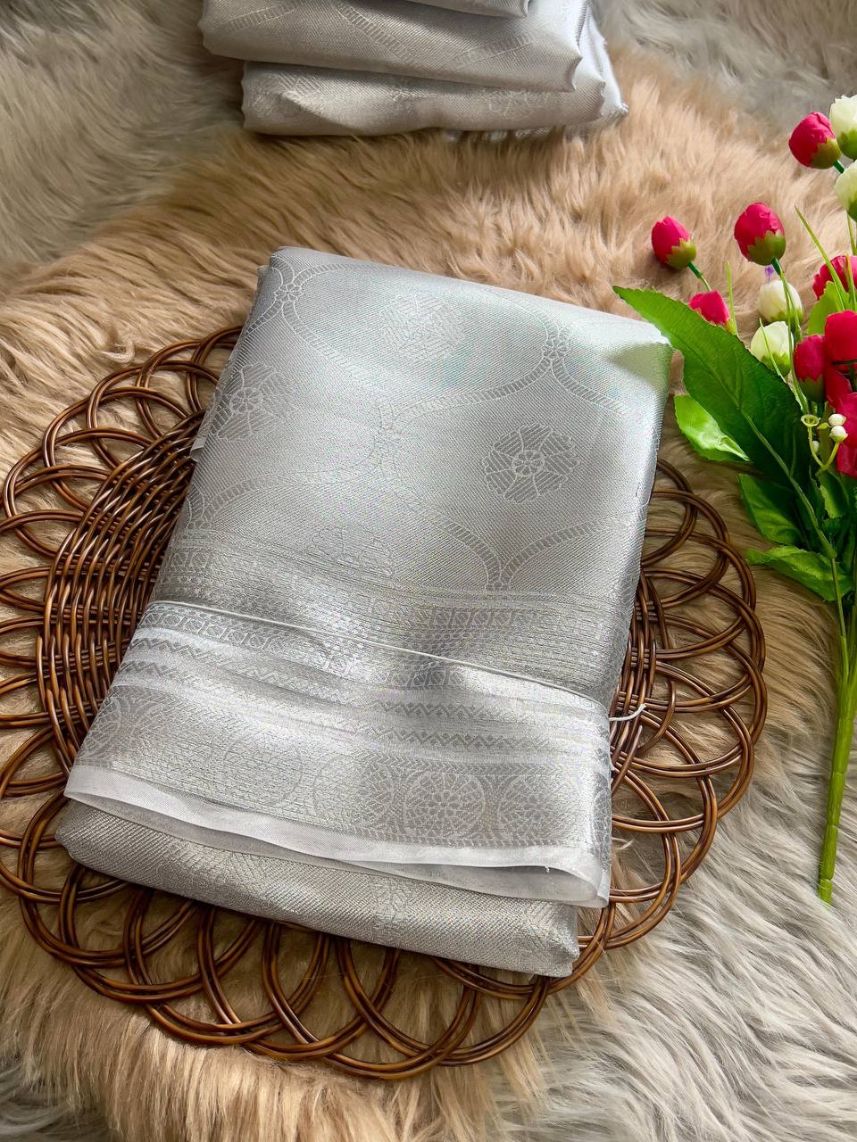 Samantha Inspired Soft Tissue Silk Saree with Rich Pallu