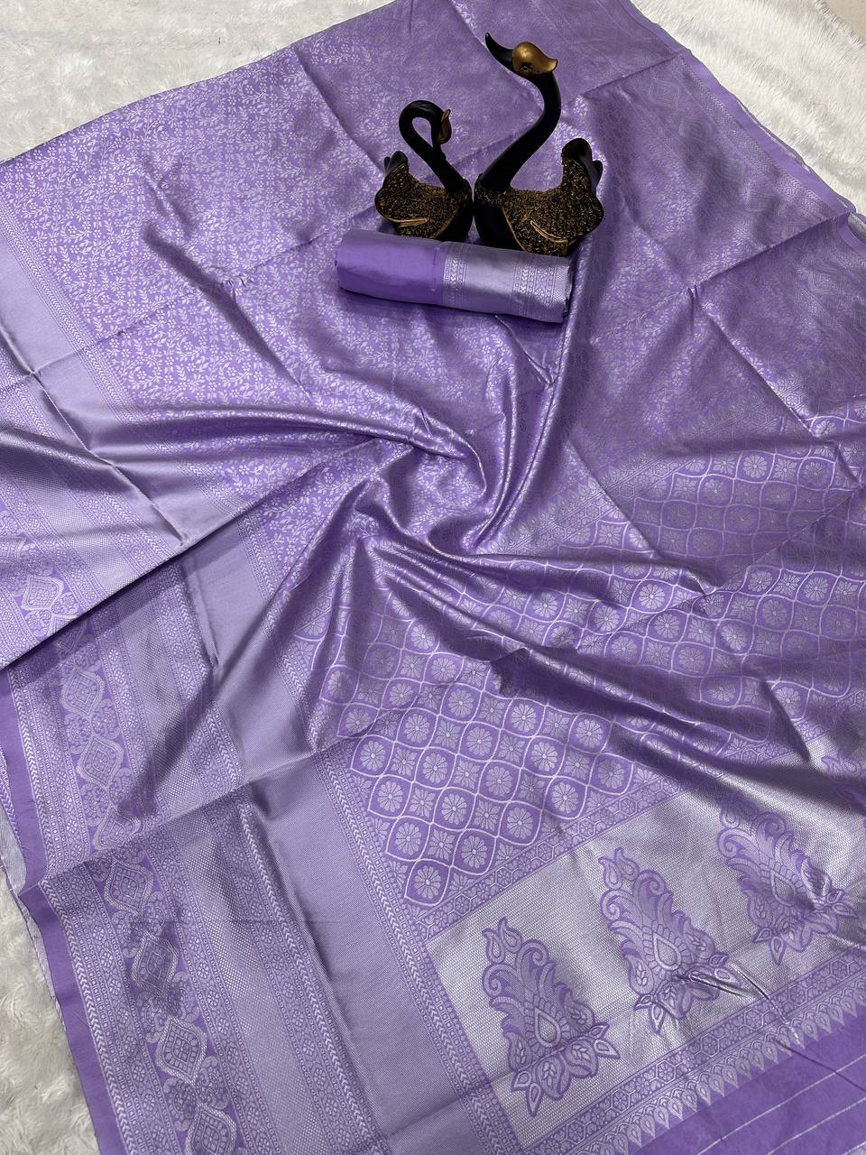 Ventura Saree Crafted for Light and Easy Draping