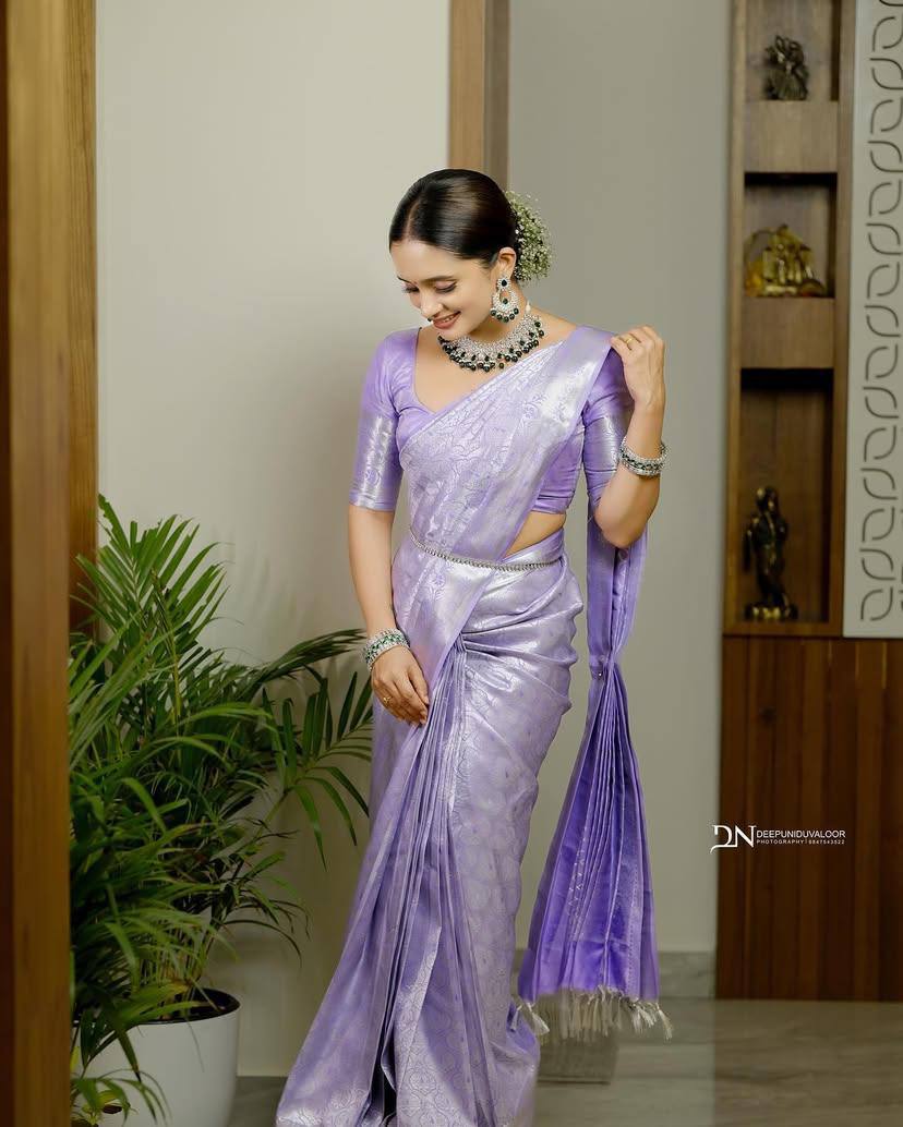 SoftWear Saree Designed for Comfortable Wedding Functions