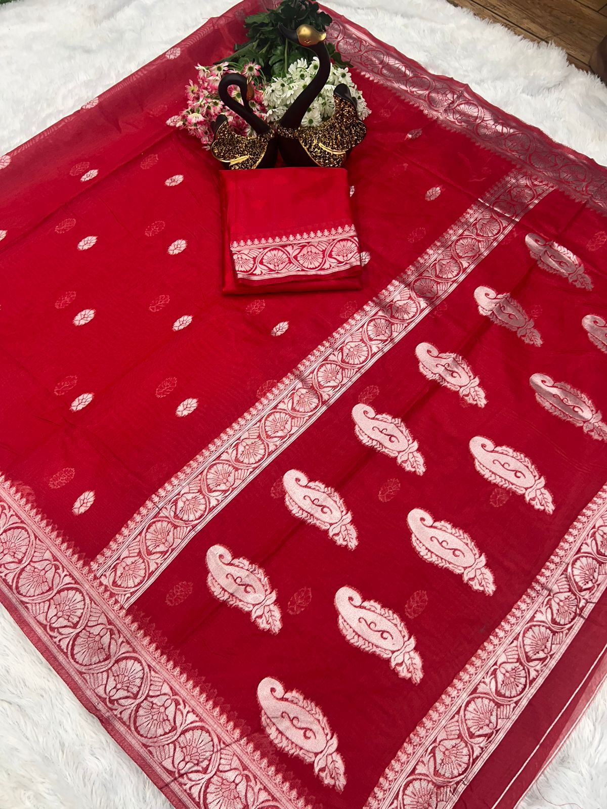 Elegant Red Saree with Delicate Silver Woven Details