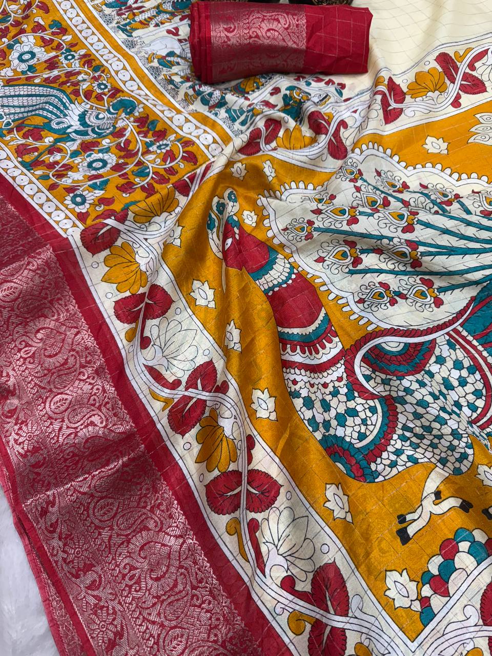 Tradivibe Saree Crafted with Printed Checks and Kalamkari Pallu