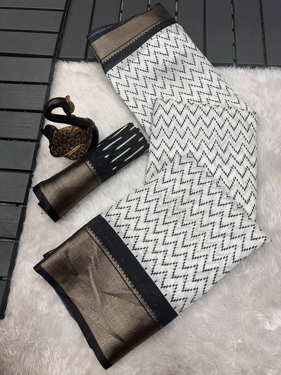 Pure Dola Silk Saree with HD Batik Print & Jacquard Border