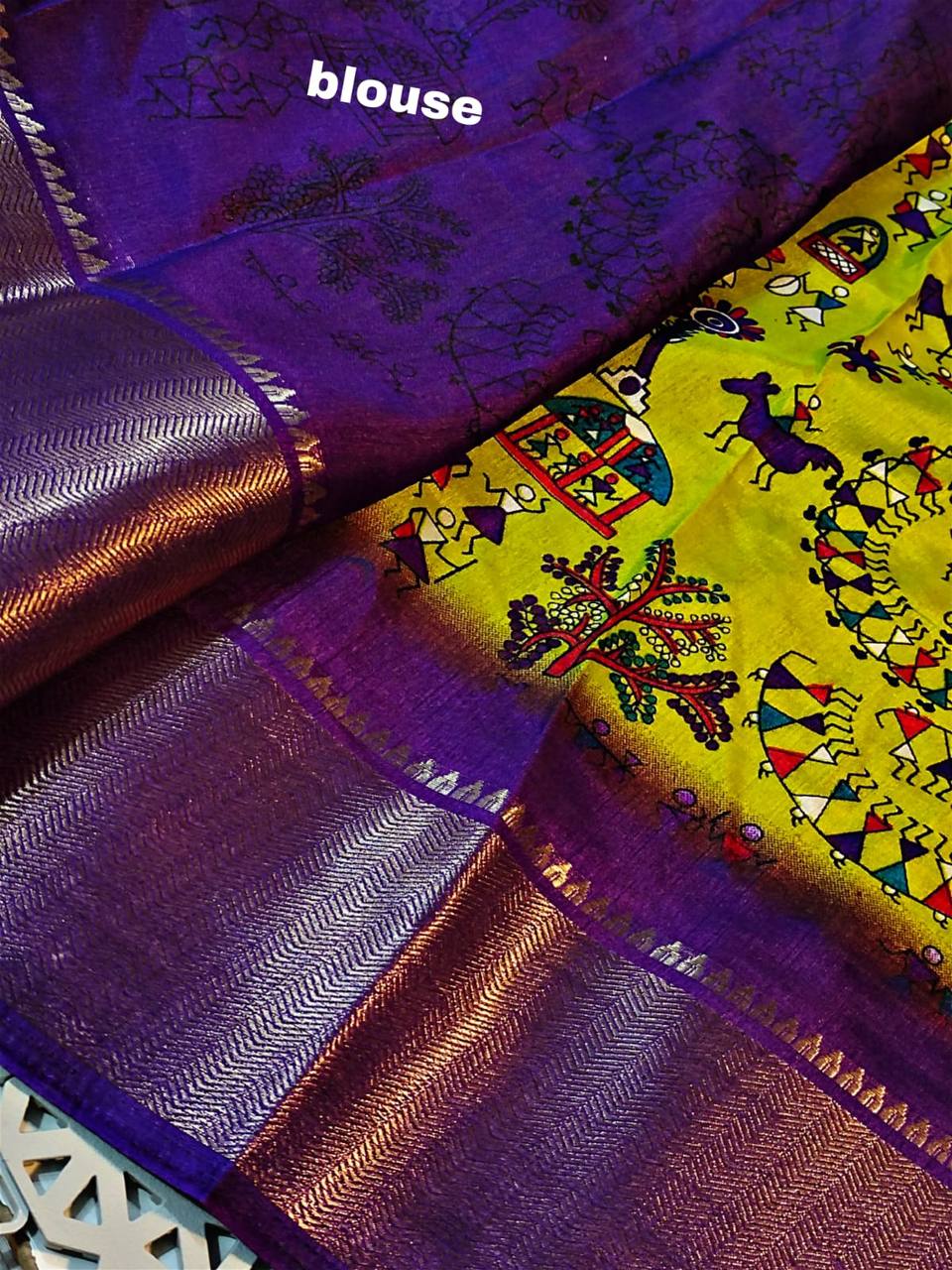 Dola Silk Saree with All-Over Floral Design & Gold Weaving Border