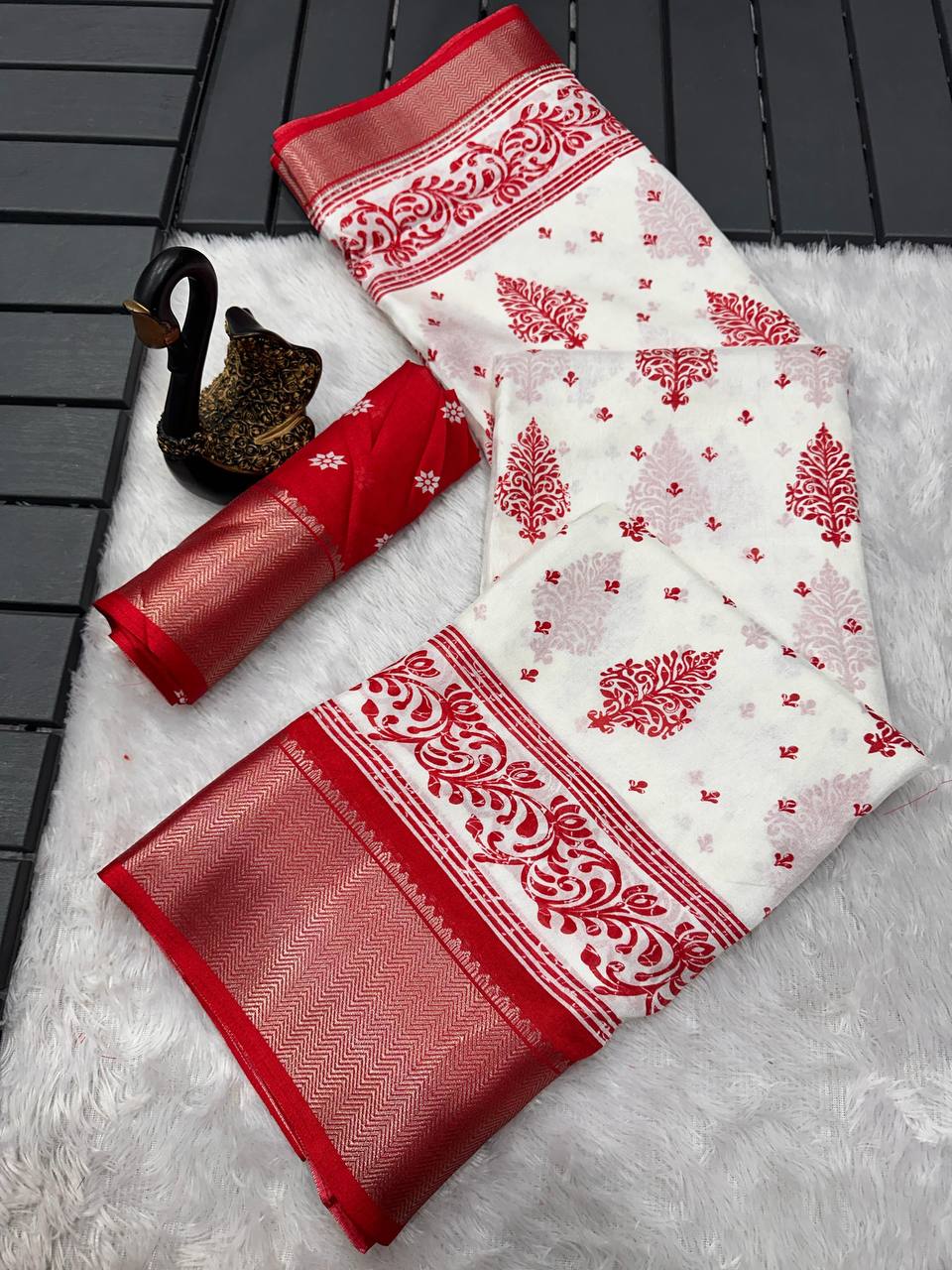 Pure Dola Silk Saree with HD Batik Print & Jacquard Border