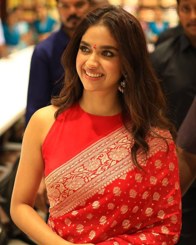 Soft Lichi Silk Organic Banarasi Wedding Saree